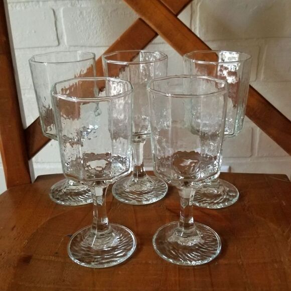 Libbey Facets Clear Wine Glasses, Pebble Textured Glass - Picture 1 of 4